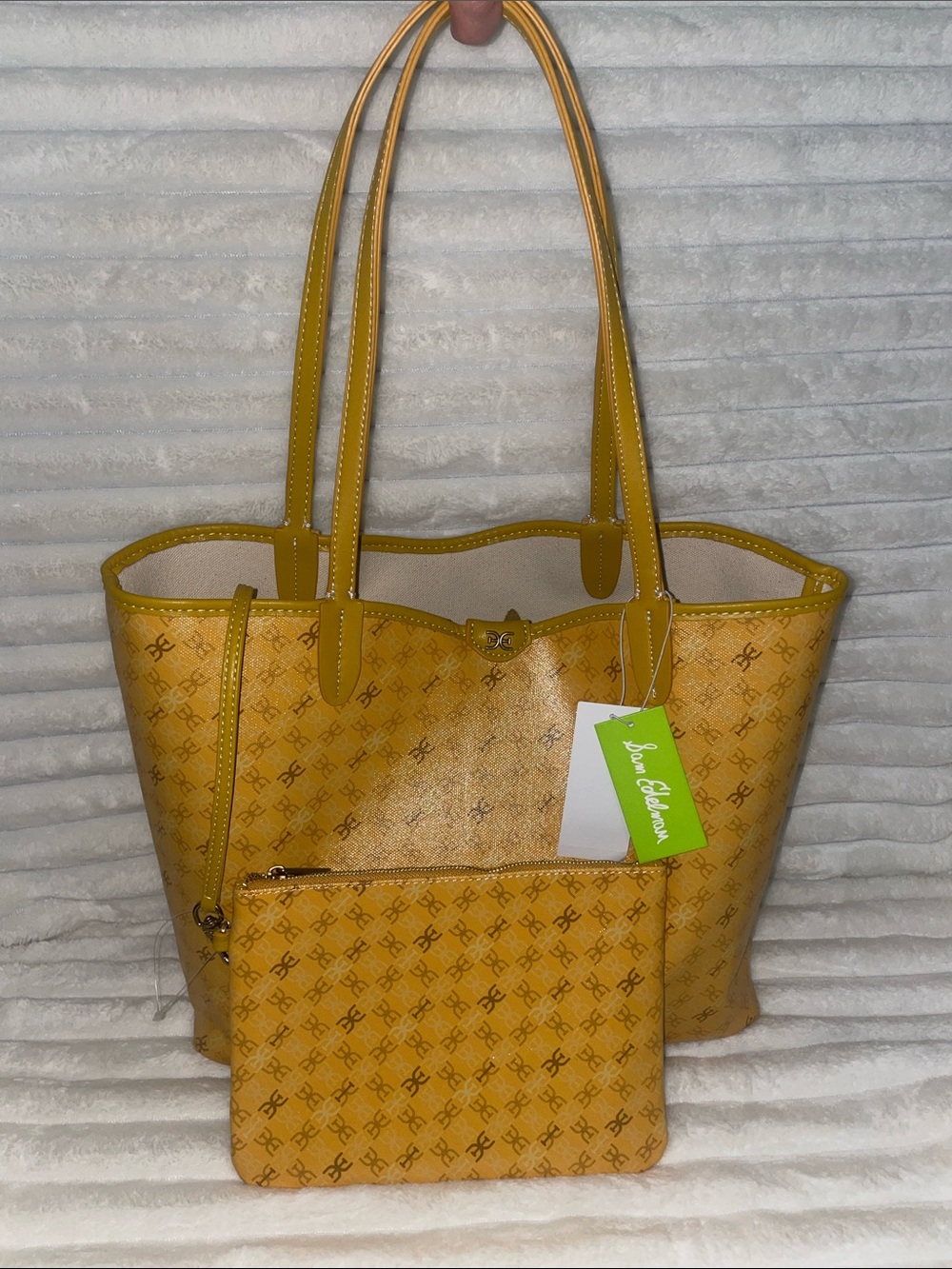 NWT Sam Edelman Harper Large
Monogram Black Shopper in Mustard